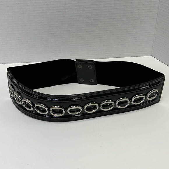 White House Black Market Wide Stretchy Snap Belt RN111459 Size Medium - Picture 1 of 7